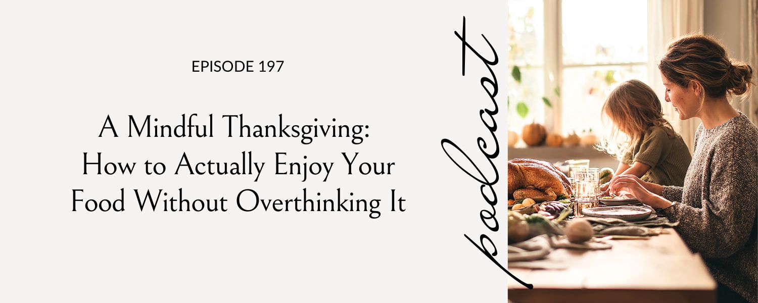 How to have a mindful thanksgiving, woman enjoying a Thanksgiving meal with her family